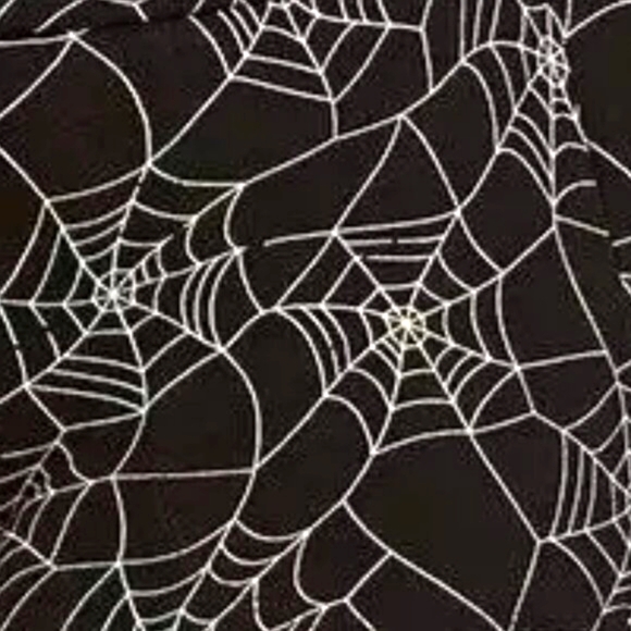 ❤️NWT VINTAGE TORRID HALLOWEEN CROP LEGGING - SPIDERWEB SPIDER WEB GOTHIC - 4X - Picture 2 of 8